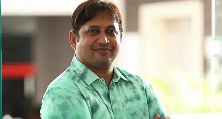 మానవత్వం చాటుకున్న నిర్మాత ఎస్కేఎన్.. రూ.2 లక్షల సాయం