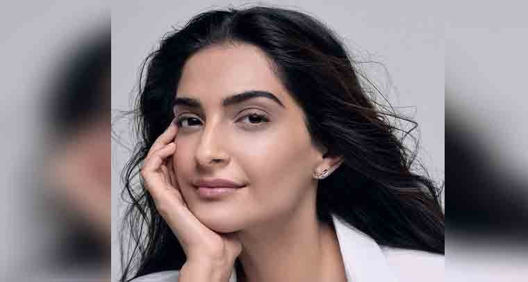 హెయిర్ డొనేట్ చేసిన సోనమ్ కపూర్
