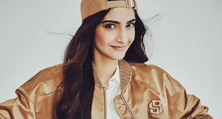 సోనమ్ కపూర్  న్యూ ఫోటోషూట్ !