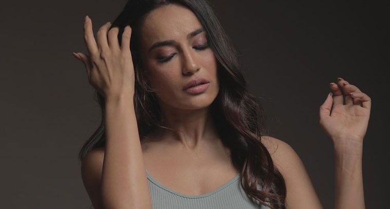 సురభి జ్యోతి గ్లామరస్ ఫోటోషూట్ 