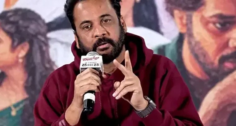 'దండోరా' సినిమాను ఆదరించండి: శివాజీ