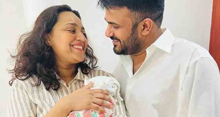 పండంటి ఆడ బిడ్డకు జన్మనిచ్చిన బాలీవుడ్‌ నటి  
