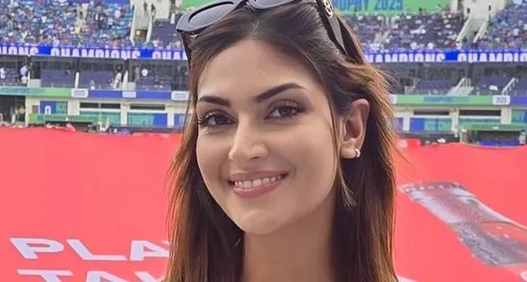 క్రికెట్ వ్యాఖ్యాత యెషా సాగర్ కు చేదు అనుభవం