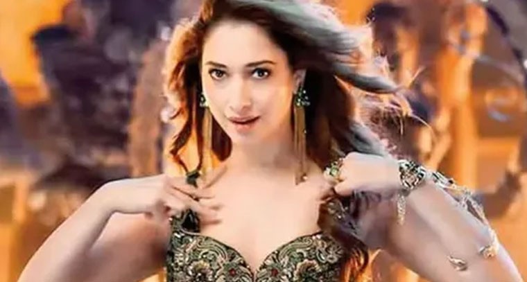 బిలియన్ క్లబ్‌లో మిల్కీ బ్యూటీ తమన్నా!