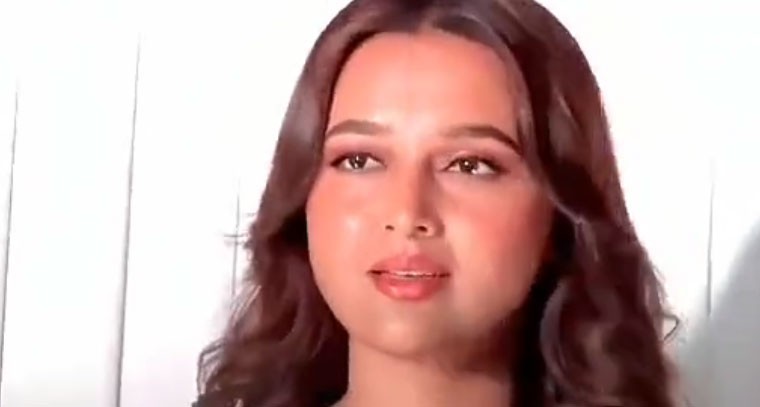 బోల్డ్ లుక్‌లో తేజస్వి ప్రకాష్