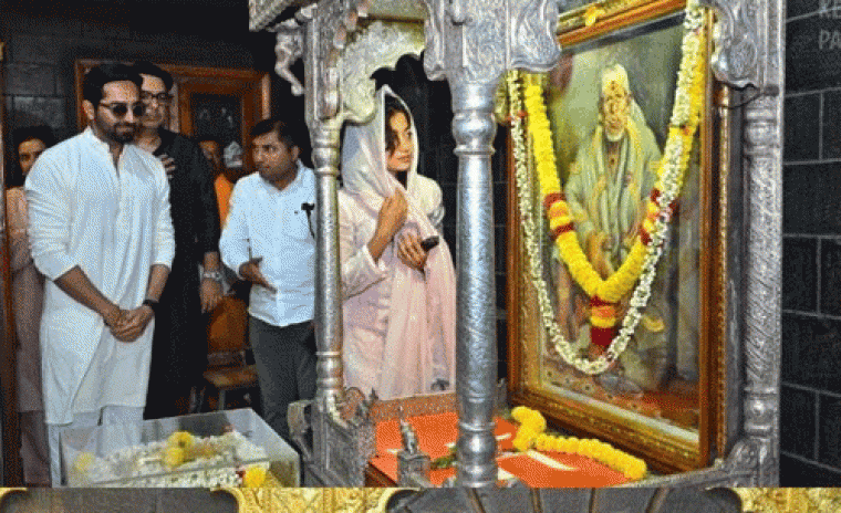 శ్రీ షిర్డీ సాయి బాబాని దర్శించుకున్న 'థామా' బృందం