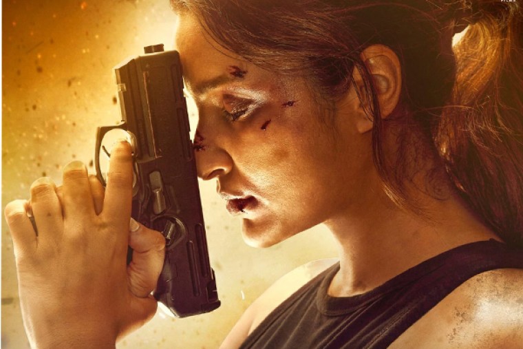 యాక్షన్ స్టంట్స్ తో...  వార్ గర్ల్ గా మారిన గ్లామర్ బ్యూటీ... 