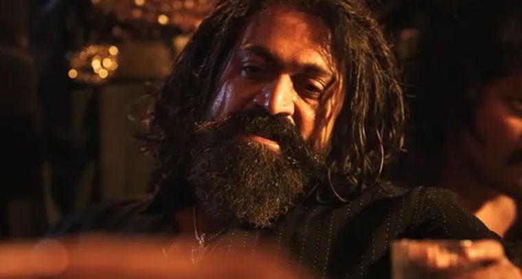 యశ్ 'టాక్సిక్' సినిమా రన్‌టైమ్ పై అభిమానుల్లో టెన్షన్