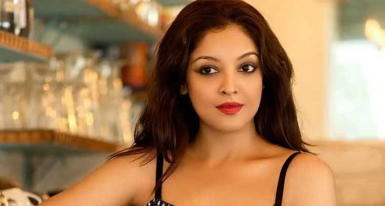 నాకు అవకాశాలు లేకుండా చేస్తున్నారు : తనుశ్రీ దత్తా