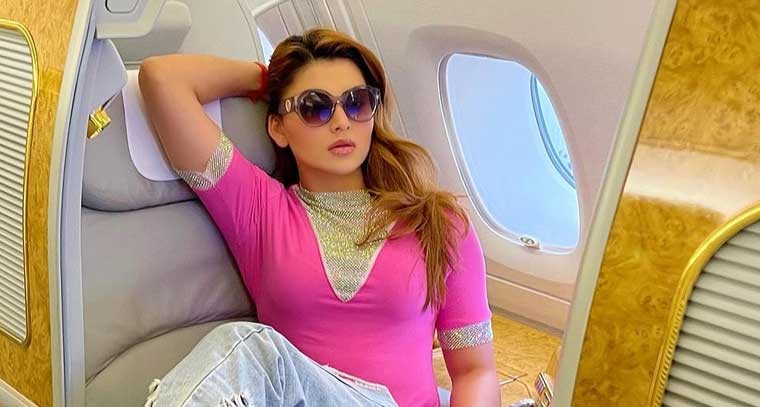 ఊర్వశి రౌటేలా హాట్ అవతార్ 