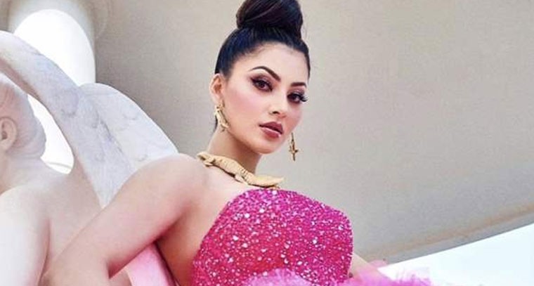  కేన్స్ రెడ్ కార్పెట్‌పై ఊర్వశి రౌటేలా