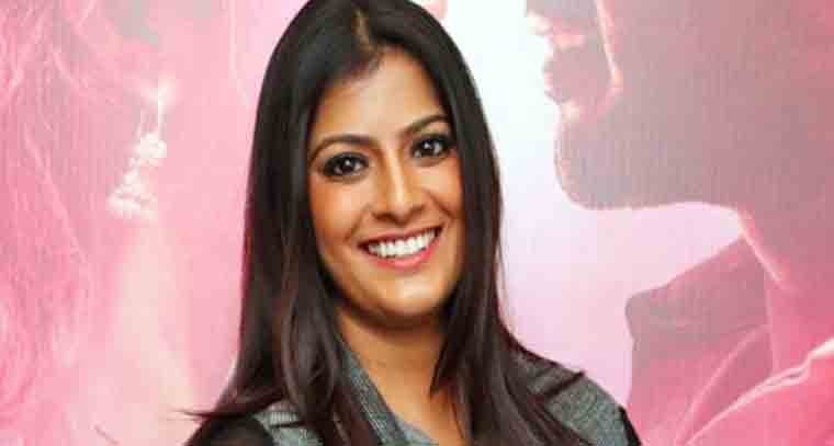 వైరల్ గా మారిన వరలక్ష్మి వ్యాఖ్యలు  
