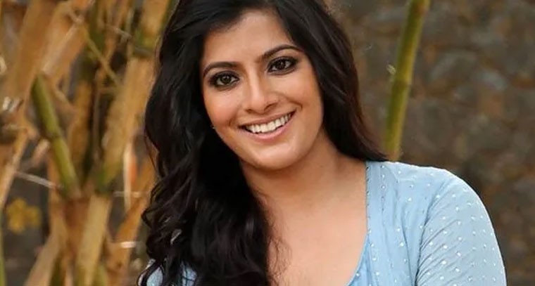 పిల్లల్ని కనే ఆలోచన లేదు: వరలక్ష్మి షాకింగ్ కామెంట్స్