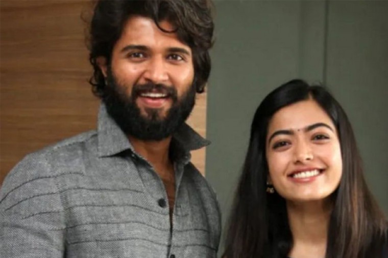 ప్రేమ కాదంటూనే... కలిసి వెకేషన్ కెళ్లిన రూమార్డ్ లవర్స్ ..!!