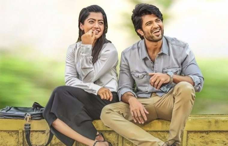 43వ ఇండియా డే పరేడ్ న్యూయార్క్:టాలీవుడ్ ఐకాన్స్ విజయ్ దేవరకొండ & రష్మిక మందన కో-గ్రాండ్ మార్షల్స్