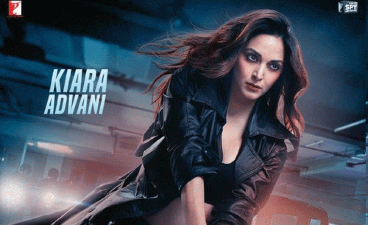'వార్ 2' నుండి కియారా అద్వానీ పోస్టర్ రిలీజ్ 