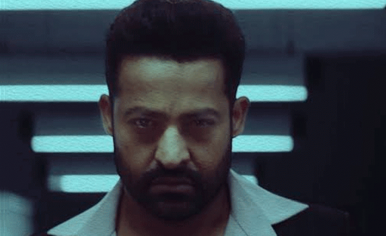 'వార్ 2' లో జూనియర్ ఎన్టీఆర్ స్క్రీన్ టైమ్ ని వెల్లడించిన ప్రముఖ నిర్మాత 