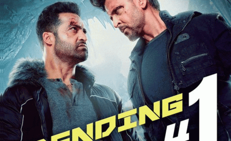 బుక్ మై షో ట్రేండింగ్ లో 'వార్ 2' 