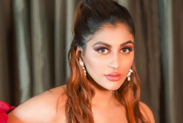  దర్శకులు నా తో దురుసుగా ప్రవర్తించారు : యాషిక ఆనంద్