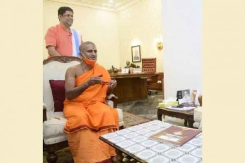 'Who is creating terror?' Pejawar seer on Cong leader's Godhra-like incident in Karnataka remarks