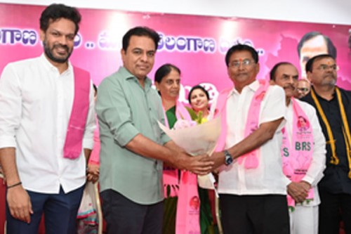 KTR calls Revanth Reddy 'Godse's disciple'