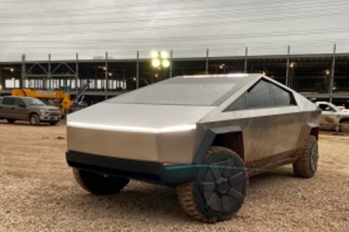 Tesla Cybertruck spotted with new darker camouflage wrap