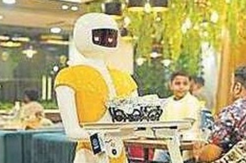 Lucknow gets its first robot restaurant