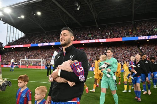 Palace beat Wolves as Joel Ward bids goodbye to Selhurst Park