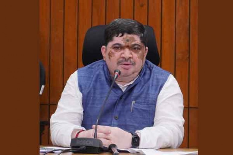 Telangana transport minister appeals to RTC employees to end strike