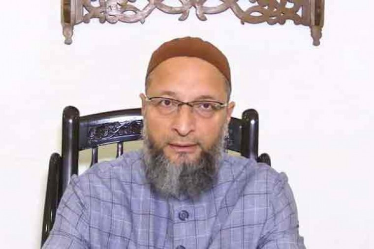 AIMIM president Asaduddin Owaisi urges Centre to ban movie on Godse