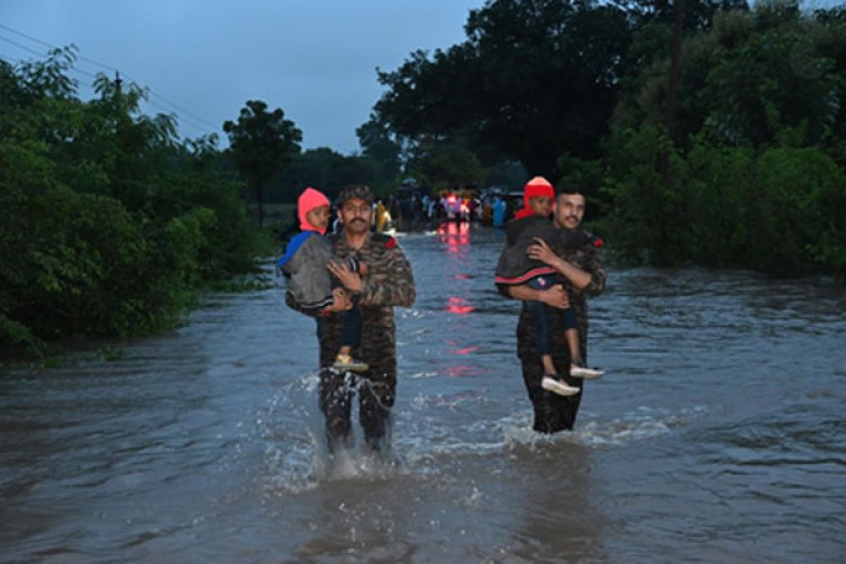 Flood-hit parts of Telangana remain submerged; relief Ops intensify