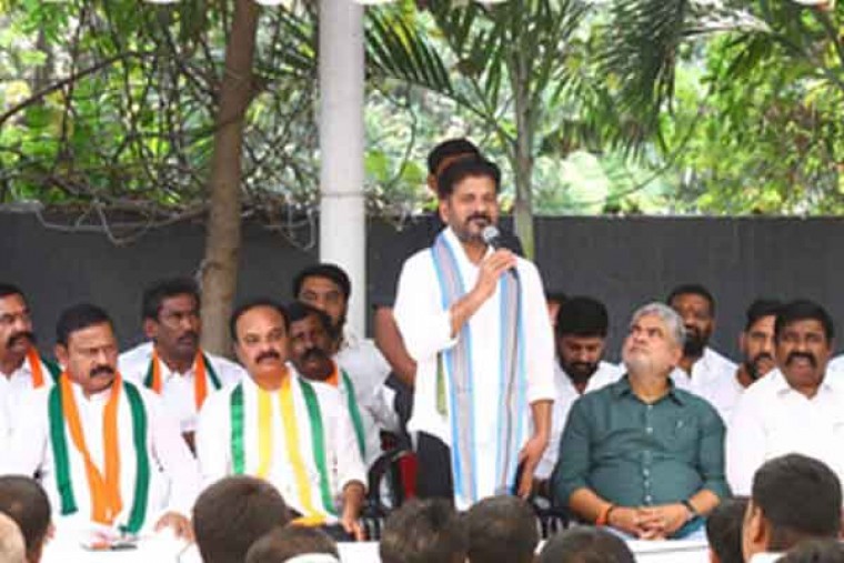 Congress to unveil national-level guarantees at Hyderabad public meeting on April 6 or 7