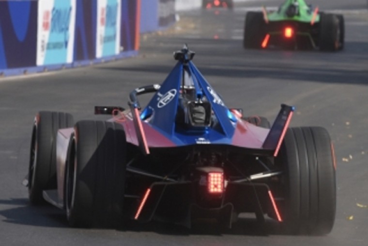 Chaos as vehicular traffic intrudes Formula E race track in Hyderabad