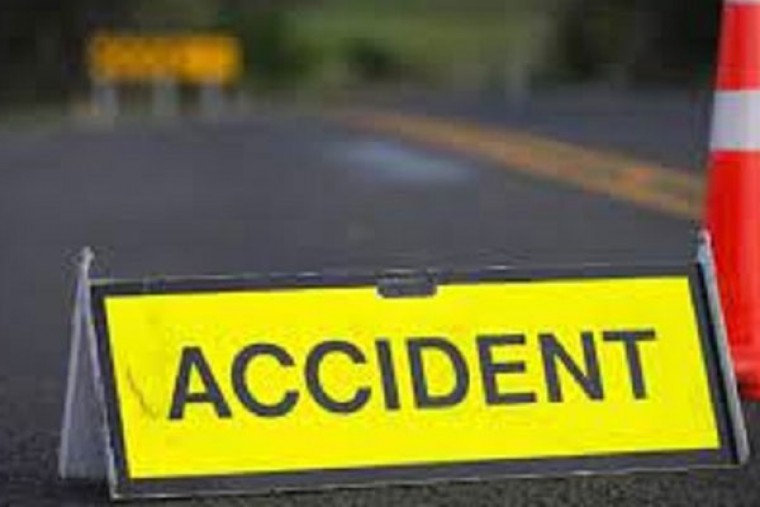 Three minors killed as bike hits flyover divider in Hyderabad