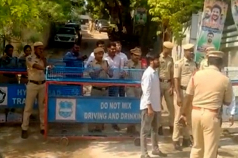 Tension in Osmania varsity, police foil protest by unemployed students