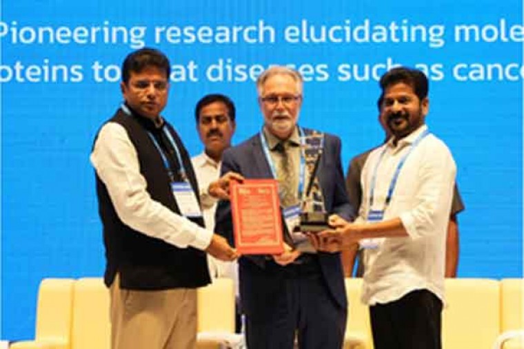 Nobel laureate Prof Semenza receives Genome Valley Excellence Award