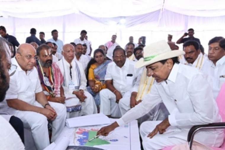 KCR ready to spend Rs 1,000 crore to develop Kondagattu temple