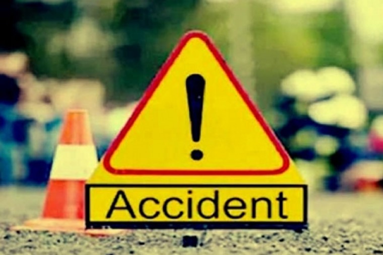 Three killed in car-DCM van collision near Hyderabad