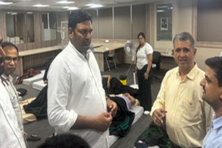 NMIMS Food Poisoning Scare: Over 50 Students Affected, MLA Intervenes