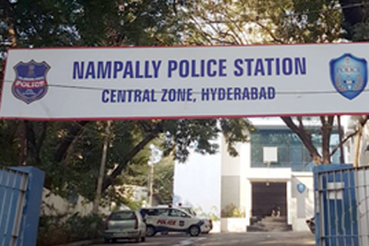 One injured as police open fire on armed robbers in Hyderabad