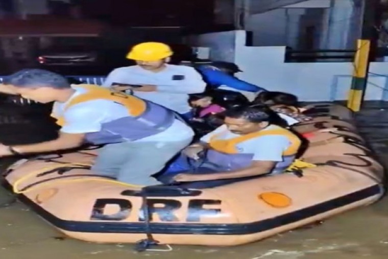 Boats deployed to rescue people from flooded areas in Hyderabad