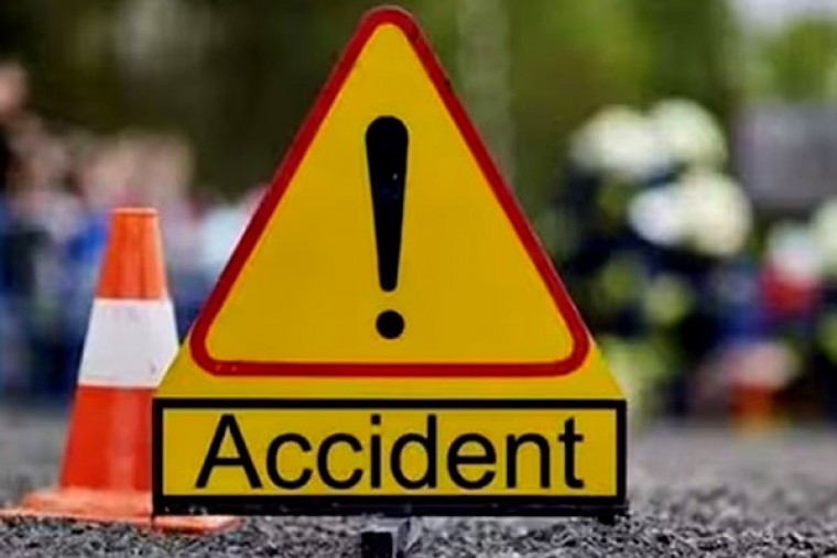 Three killed as car rams into divider in Telangana