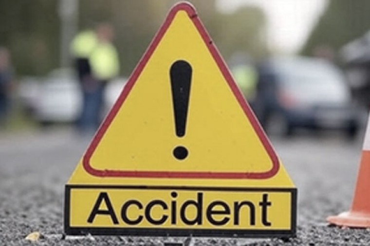 Three workers from Bihar killed as truck collides with cement tanker in Telangana