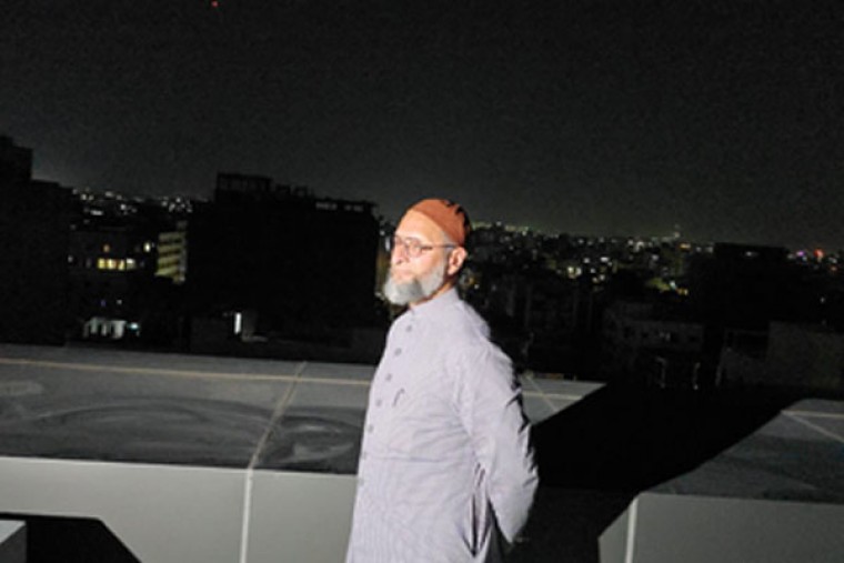 Lights off protest against Waqf Act receives positive response in Telangana