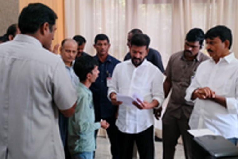 New Telangana CM hears public grievances at Praja Durbar