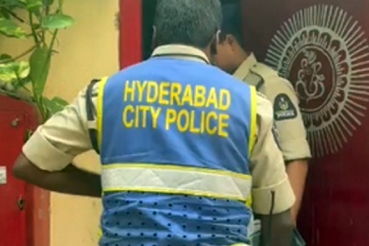 Police open fire in air on Hyderabad outskirts, arrest robbers