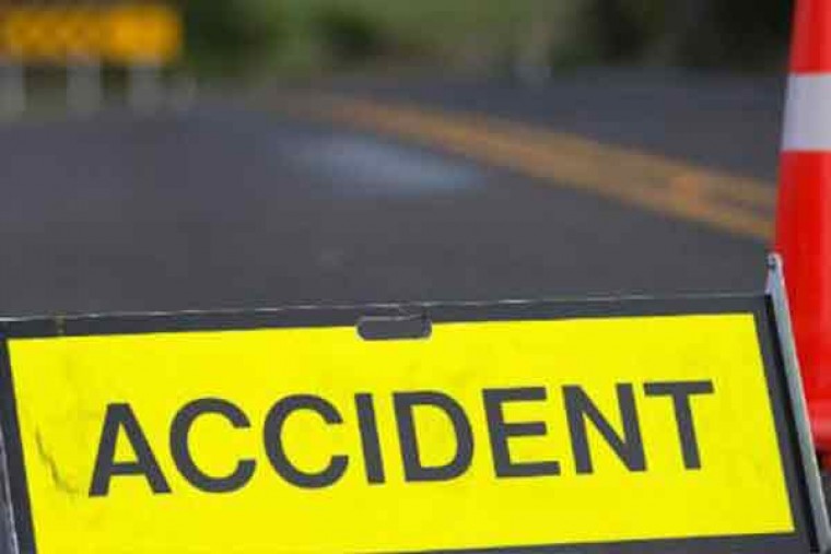 Three killed as car rams into stationary van in Telangana