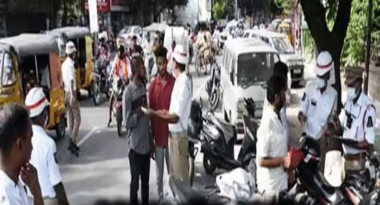 ఇష్టానుసారంగా ట్రాఫిక్ చలాన్లు విధిస్తారా..? హైకోర్టు మెట్లెక్కిన వాహనదారుడు