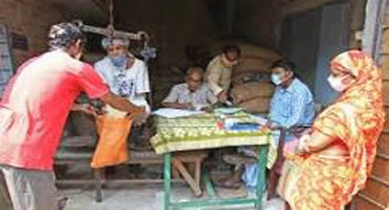 రేషన్‌కార్డుదారులకు బ్యాడ్ న్యూస్.. పండగ పూట రేషన్ బంద్
