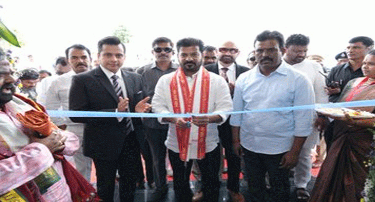 హరీష్‌రావు, సంతోష్‌రావు వెనక నేనెందుకు ఉంటాను..: సీఎం రేవంత్ రెడ్డి